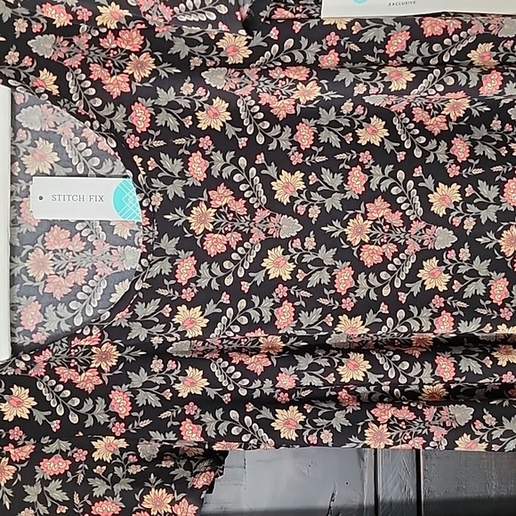 💞 Stitch Fix Dress - Picture 2 of 4